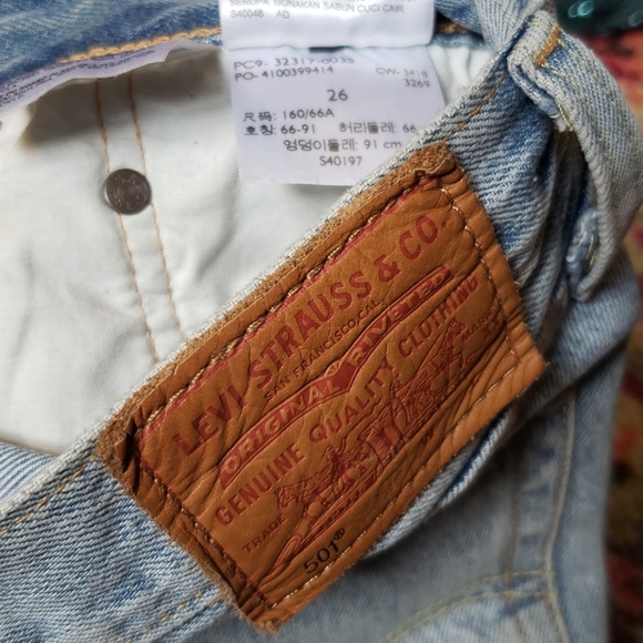 Levi's 501 short - Picture 2 of 3